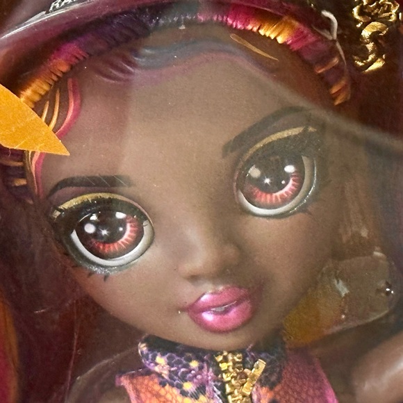 Phaedra Westward Rainbow High Doll Set NIB - Picture 6 of 9